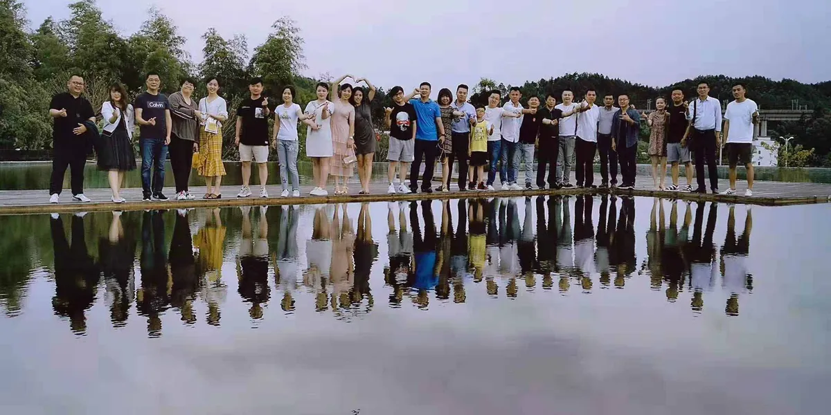 2019年8月11日，邱伏生老师参加上海交通大学海外教育学院、中国连锁企业总裁高级研修班（20期）移动课堂