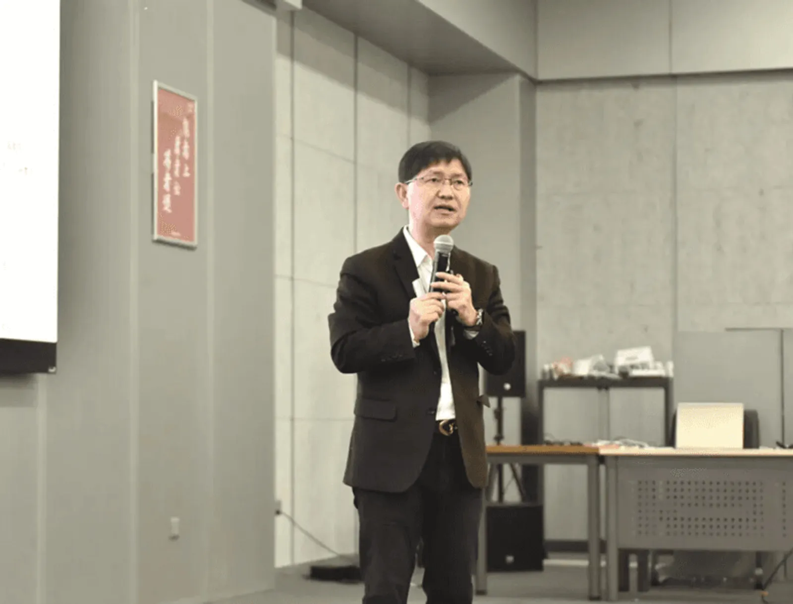 2025 汽零物流数智化转型论坛（佛山站） 上海天睿物流咨询邱伏生总经理分享 AI 赋能智能工厂物流体系应用